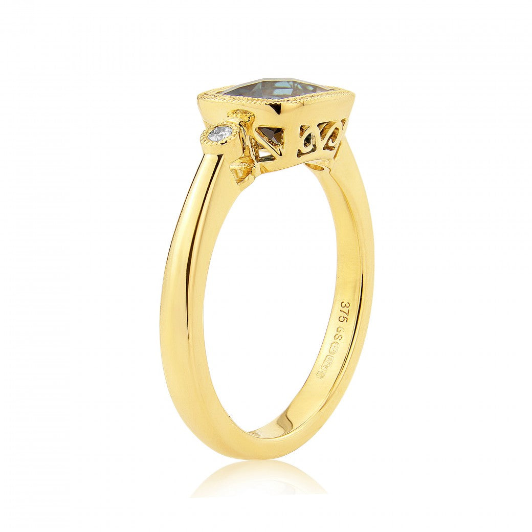 9ct Gold Blue Topaz & Diamond Set Dress Ring