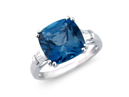 9ct White Gold Blue Topaz & Diamond Set Dress Ring