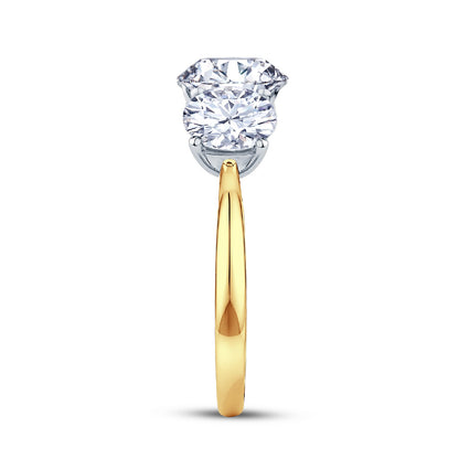 18ct Gold & Platinum Claw Set 2.90ct Graduated Three Stone Lab Grown Diamond Trilogy Ring