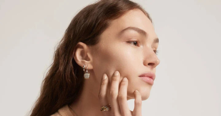 TI SENTO drop earrings and everyday styling