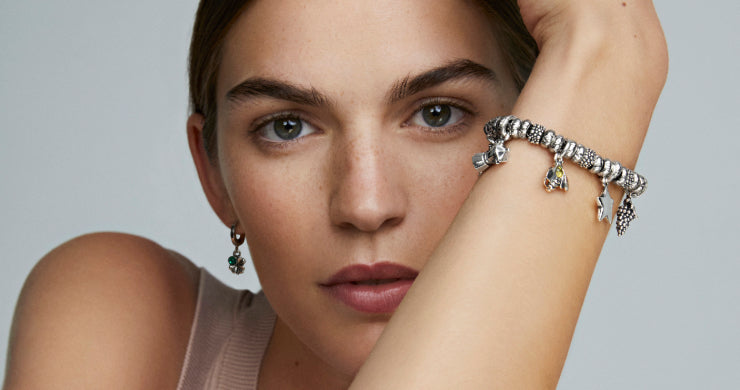 Bracelets with Ethically Sourced Diamonds and Precious Gold 