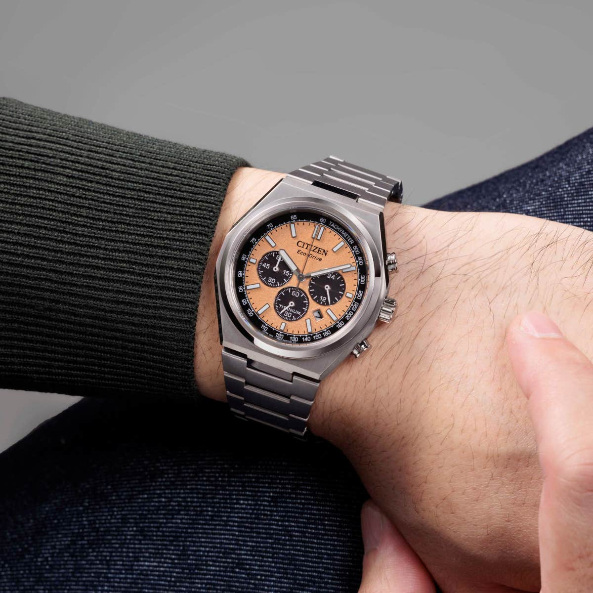 Citizen Eco-Drive Zenshin Salmon Dial Titanium Mens Chronograph Watch CA4610-85Z