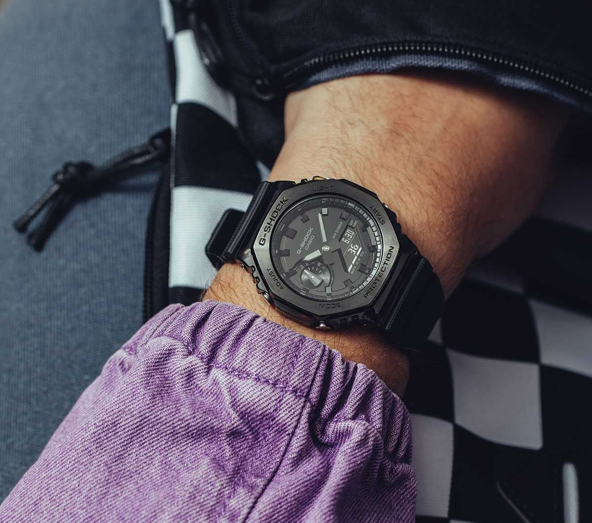 G-SHOCK 2100 Collection All Black Metal Cover Series Stainless Steel & Resin Quartz Watch GM-2100BB-1AER