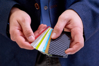 LEANSCHI Tech Wallet Black & Green Carbon Fibre RFID Safe Credit Card Holder