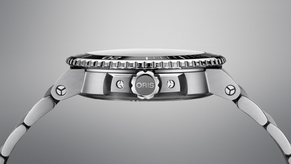 Oris Aquis Date Blue Dial Stainless Steel Mens 43.5mm Watch
