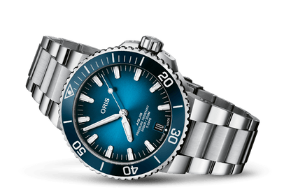 Oris Aquis Date Calibre 400 Blue Dial Stainless Steel Mens 43.5mm Watch