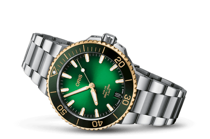 Oris Aquis Date Calibre 400 Green Dial Bi-Colour Mens 41.5mm Watch
