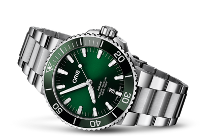 Oris Aquis Date Green Dial Stainless Steel Mens 43.5mm Watch