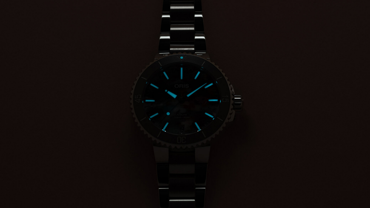Oris Aquis Date Multi-Coloured Dial Stainless Steel Mens 41.5mm Watch