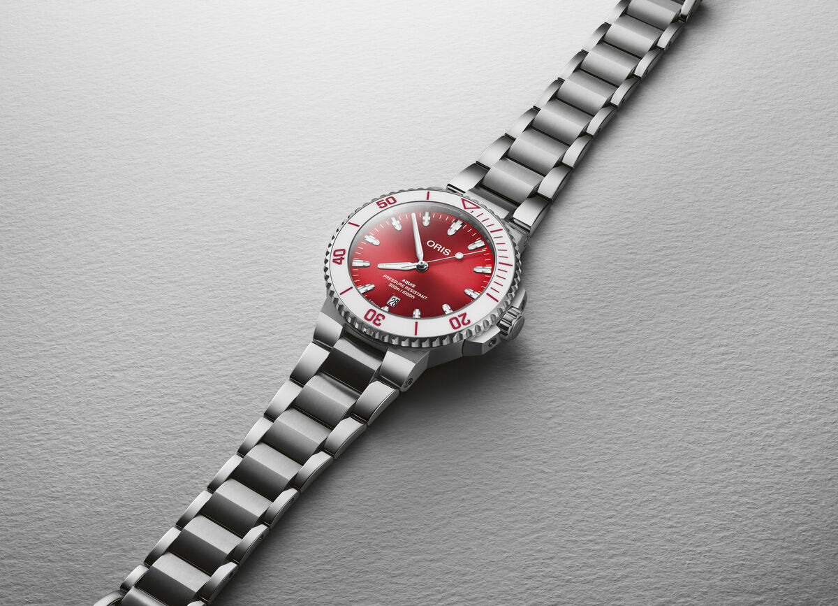 Oris Aquis Date Taste of Summer Red Dial Stainless Steel Mens 41.5mm Watch