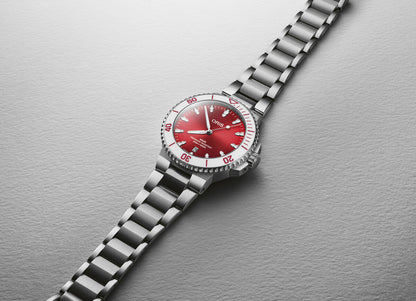Oris Aquis Date Taste of Summer Red Dial Stainless Steel Mens 41.5mm Watch