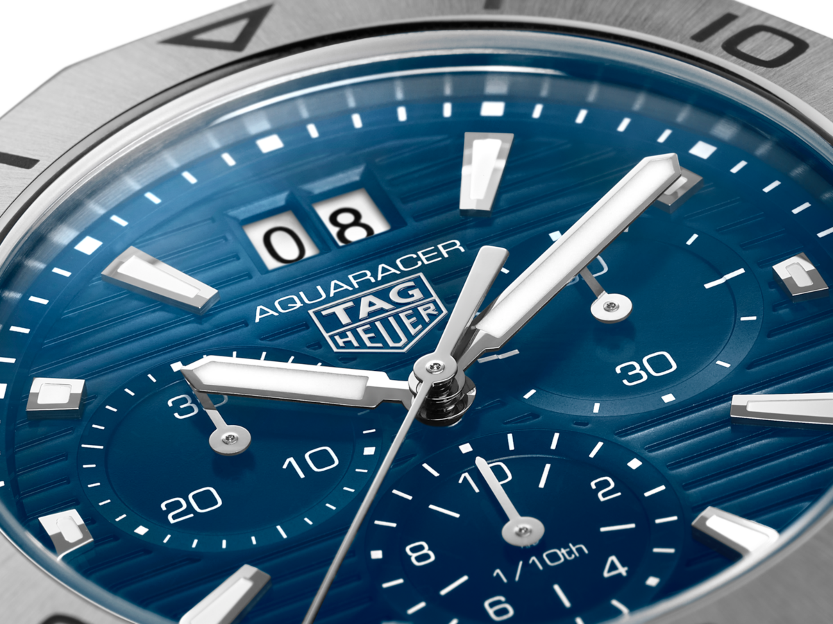 TAG Heuer Aquaracer Professional 200 Blue Dial Stainless Steel Mens Quartz Chronograph Watch CBP1113.BA0627