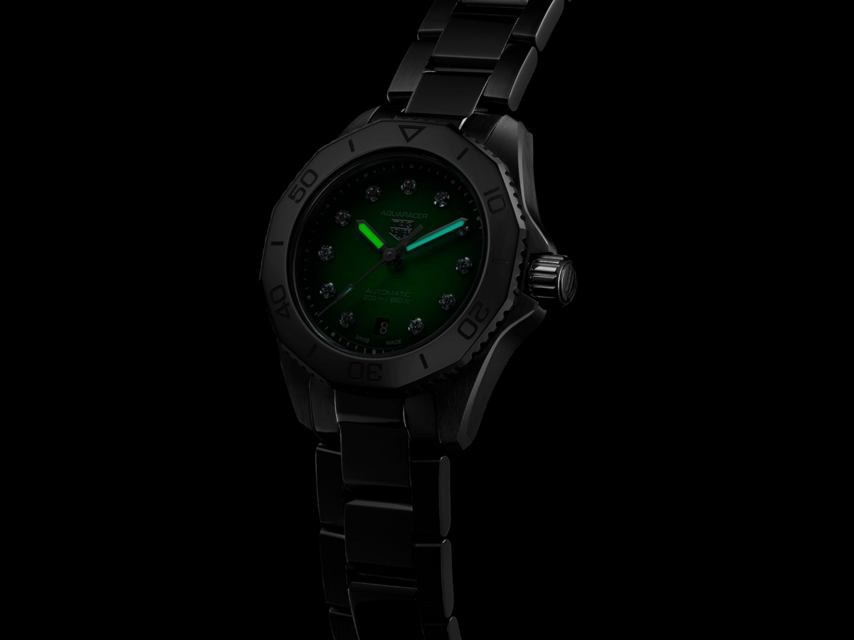 TAG Heuer Aquaracer Professional 200 Green Diamond Set Dial Stainless Steel Womens Watch WBP2415.BA0622
