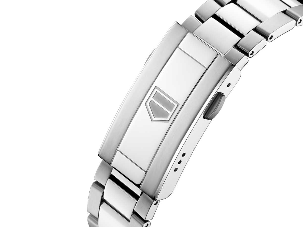 TAG Heuer Aquaracer Professional 200 Solargraph Black Dial Stainless Steel Mens Quartz Watch WBP1114.BA0000