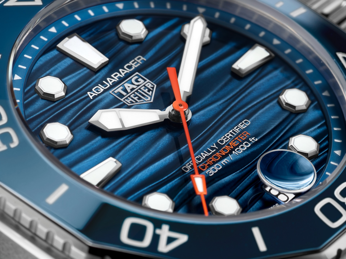 TAG Heuer Aquaracer Professional 300 Date Blue Dial Stainless Steel Mens Watch  WBP5111.BA0013