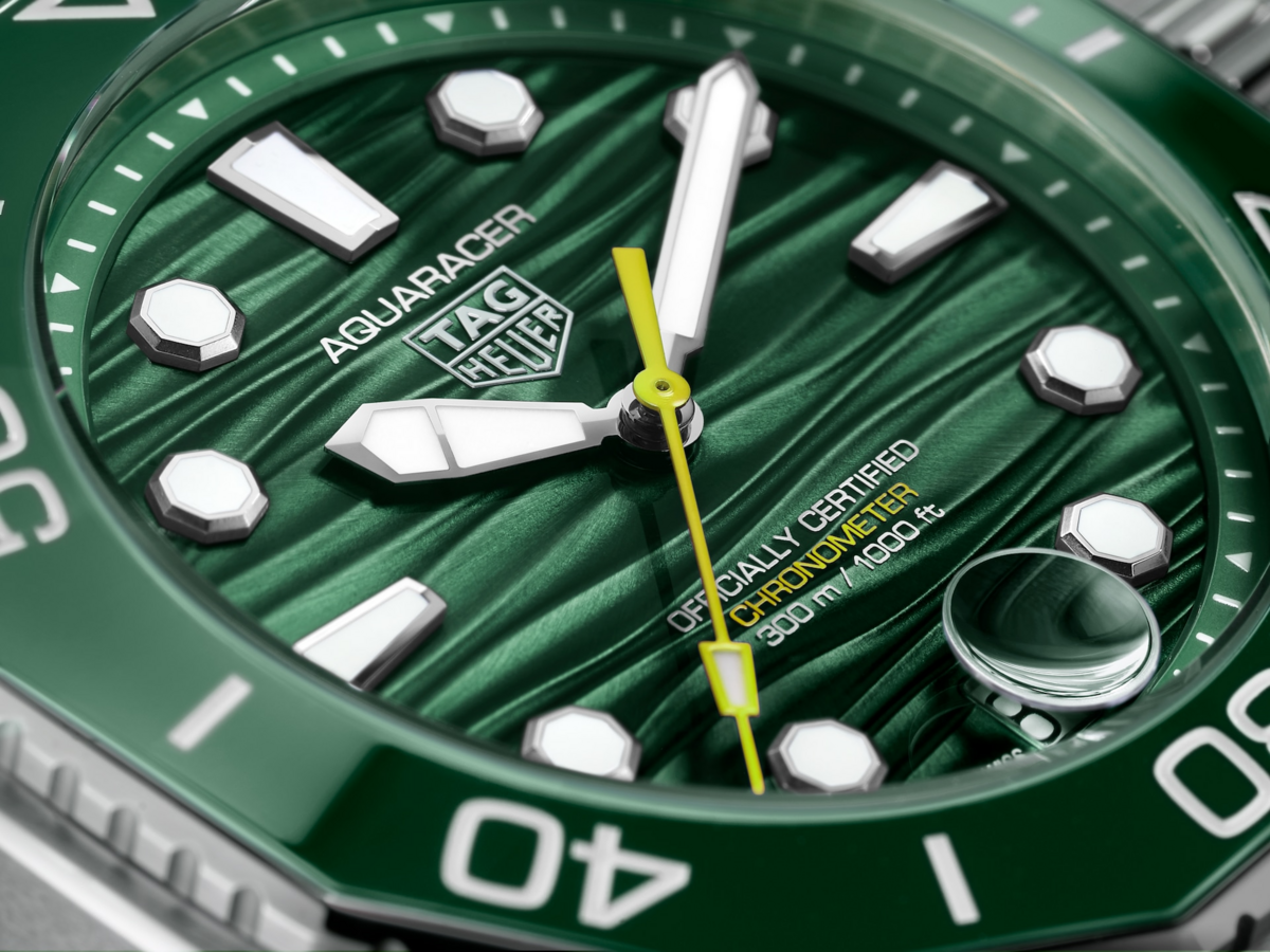 TAG Heuer Aquaracer Professional 300 Date Green Dial Stainless Steel Mens Watch  WBP5116.BA0013