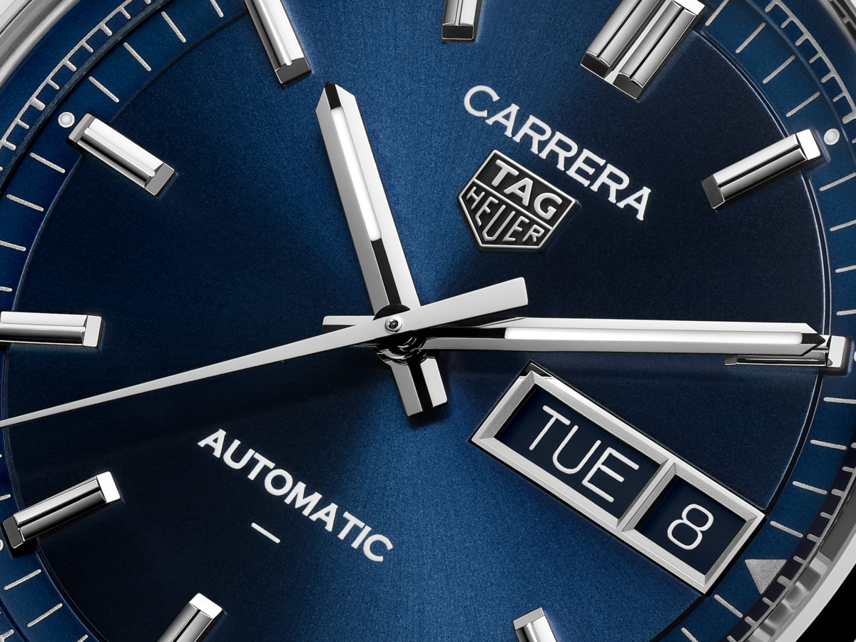 TAG Heuer Carrera Blue Dial Day-Date Stainless Steel Mens Watch WDA2112.BA0043