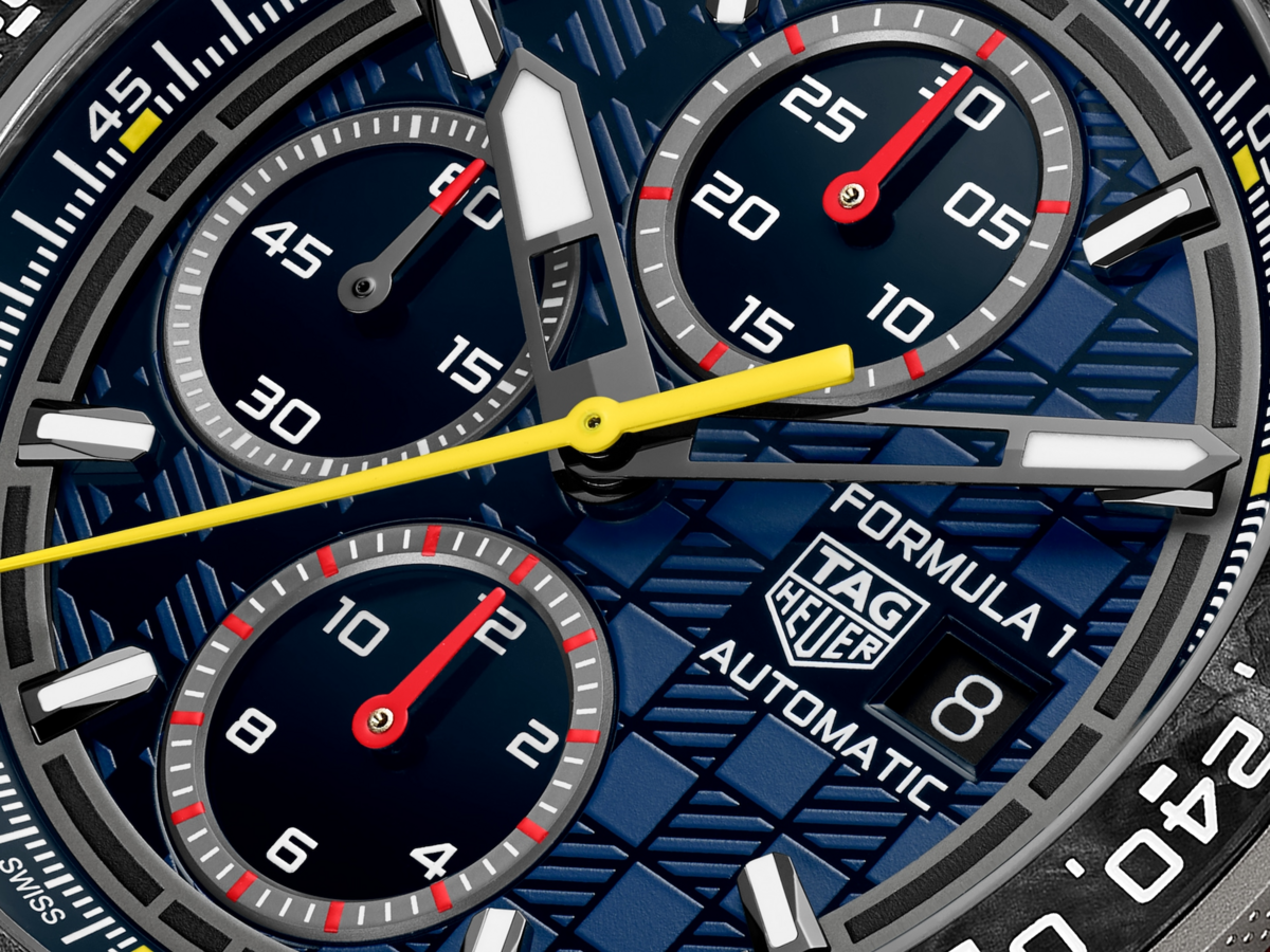 TAG Heuer Formula 1 Chronograph X Oracle Red Bull Racing Titanium Mens Chronograph Watch CBZ2080.FT8091