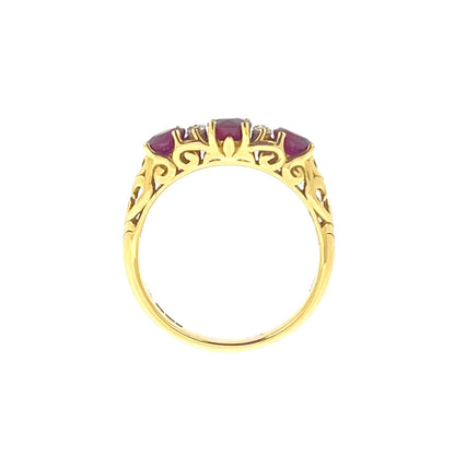 18ct Gold Claw Set Ruby & Diamond Set Victorian Style Carved Side Dress Ring