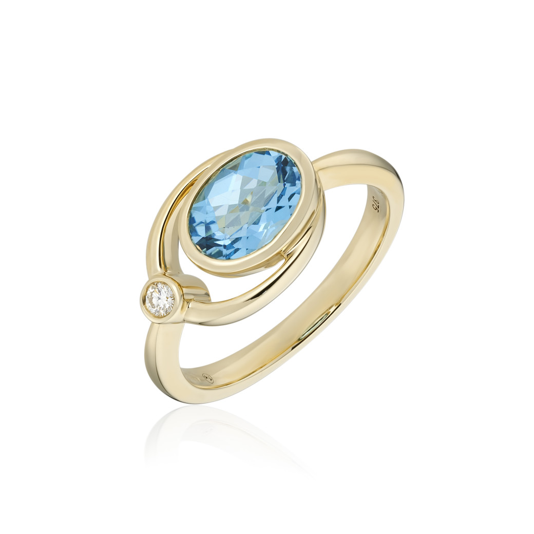 9ct Gold Oval Blue Topaz & Diamond Set Dress Ring