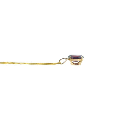 9ct Gold Oval Garnet Claw Set Pendant Necklace