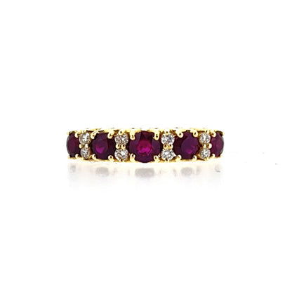 18ct Gold Claw Set Ruby & Diamond Set Victorian Style Carved Side Dress Ring
