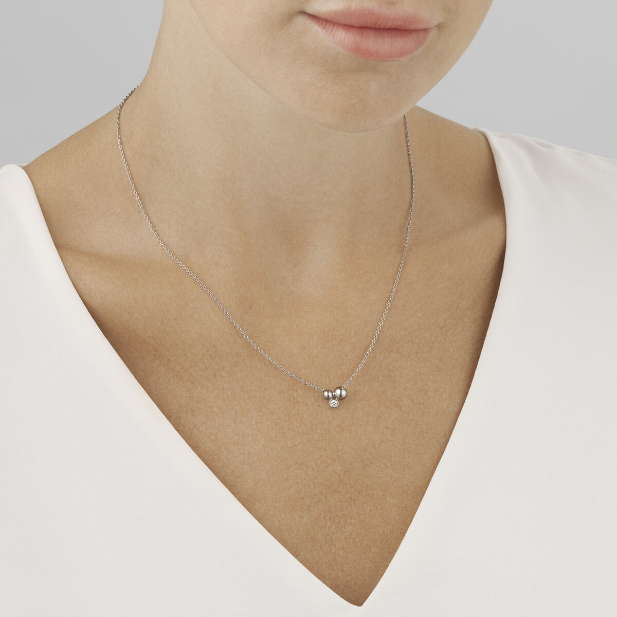 Georg Jensen MOONLIGHT GRAPES Sterling Silver  & Diamond Pendant Necklace 20000713