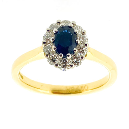 18ct Gold Oval Sapphire & Diamond Set Cluster Ring