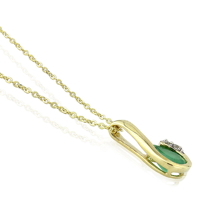 9ct Gold Emerald & Diamond Set Pendant Necklace