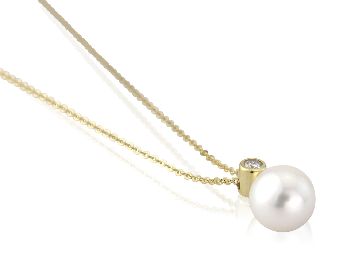 9ct Gold Pearl & Diamond Set "Snowman" Pendant Necklace
