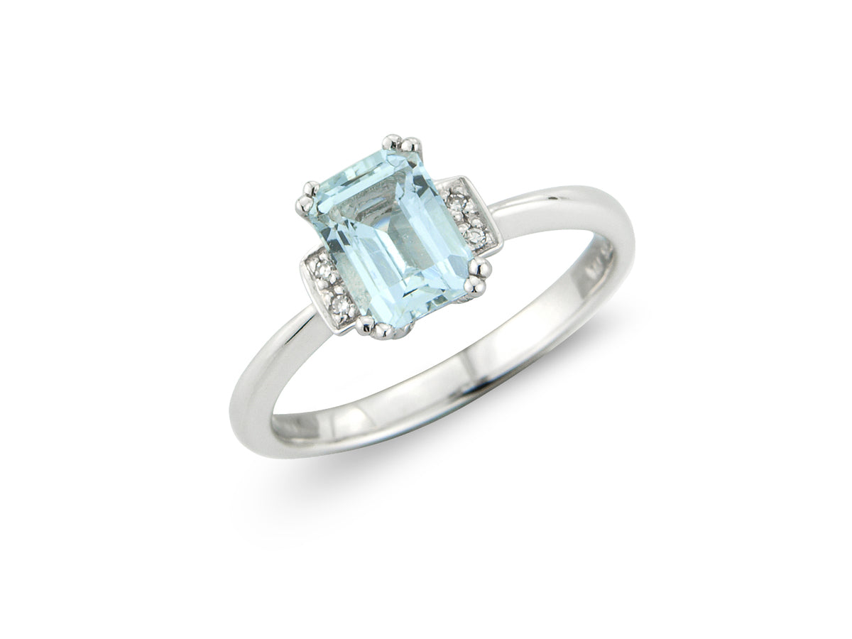 9ct White Gold Oval Aquamarine & Diamond Set Ring