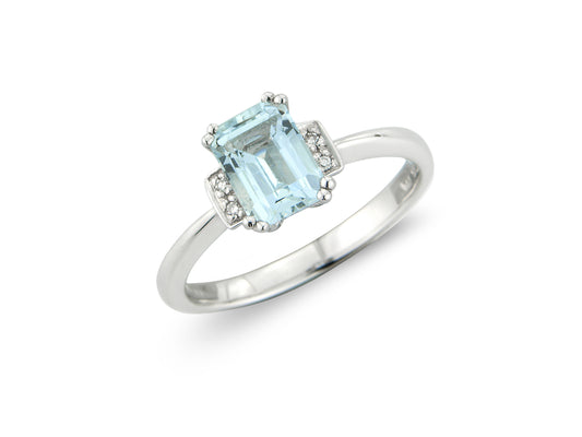 9ct White Gold Oval Aquamarine & Diamond Set Ring