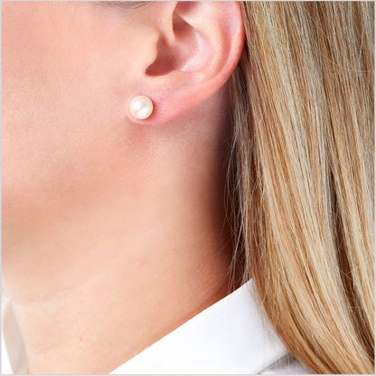 YOKO London 18ct White Gold 8mm Cultured Japanese Akoya Pearl Stud Earrings